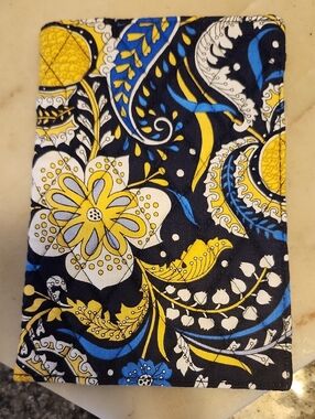 Vera Bradley Quilted Tablet Sleeve "Ellie Blue" Elephant & Paisley Floral